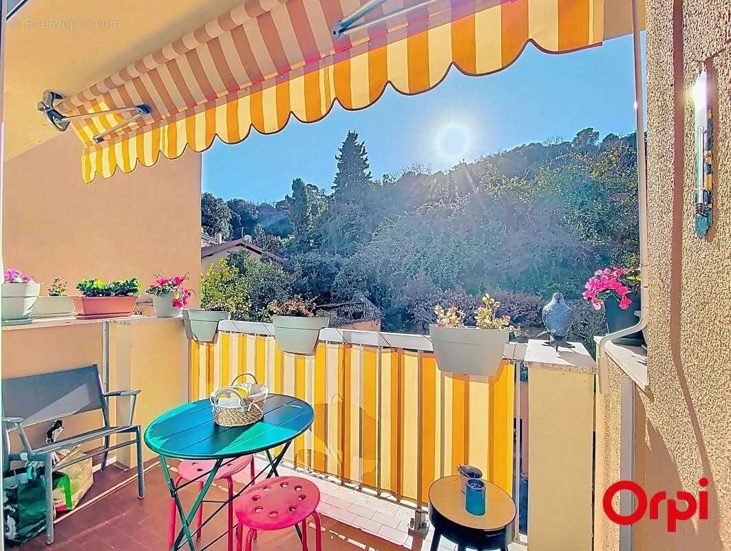 Menton, quartier borrigo : 2 pièces de 40,25 m2 avec cave et parking privé - photo 9