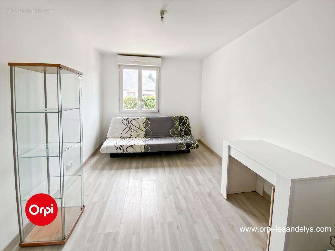 À Vendre Pavillon RT2012 - séjour (42 m²)  3 chambres  Terrain 812 m² - photo 15