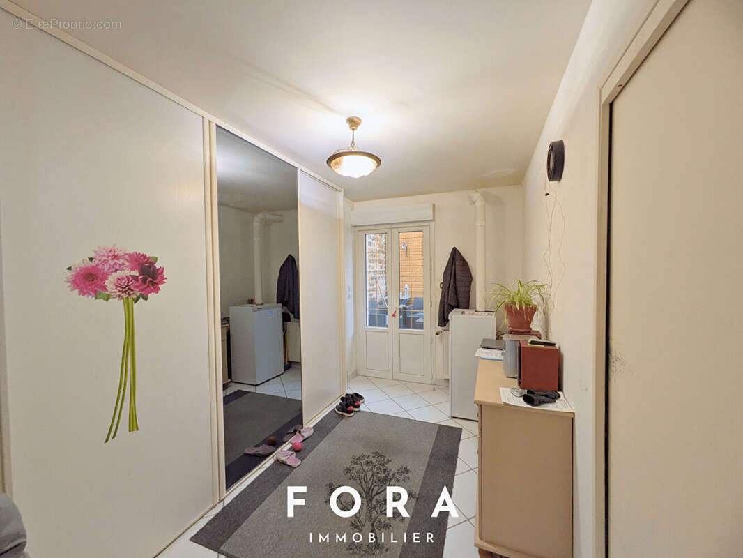 Appartement à CONDE-SUR-NOIREAU