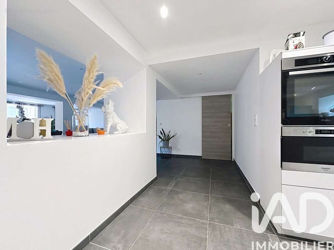 Maison 350 m² à Vieille-Eglise-En-Yvelines  - photo 4