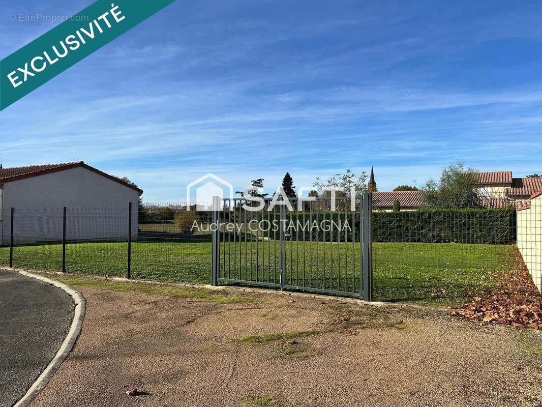 Photo 2 - Terrain à MONTECH