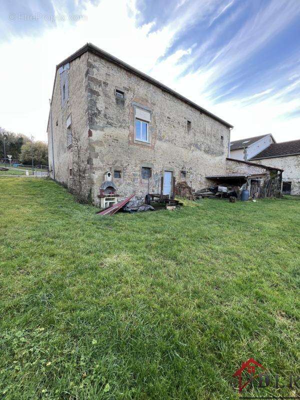 ancienne ferme traditionnelle des Vosges - photo 2