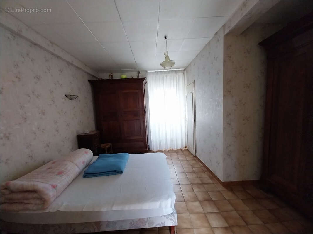 Maison à LESTELLE-BETHARRAM