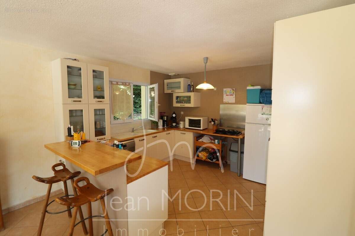 Maison à SAINT-JULIEN-EN-SAINT-ALBAN