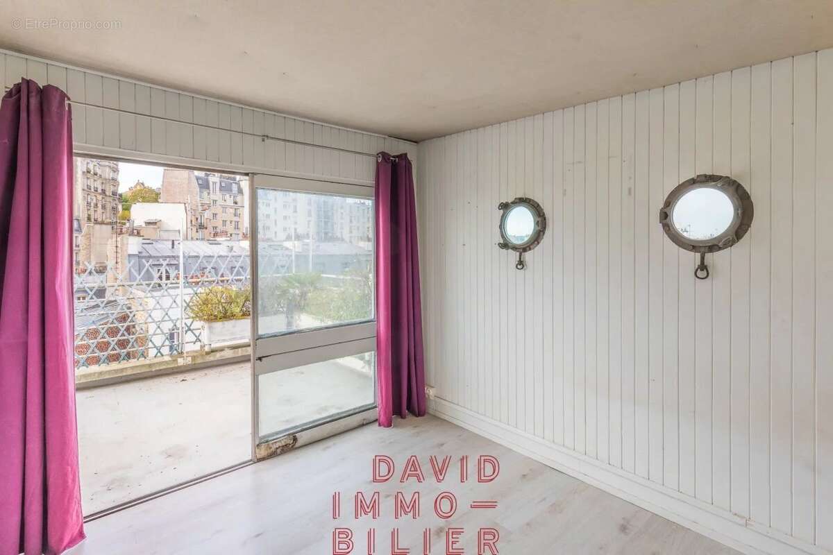 Appartement à PARIS-18E