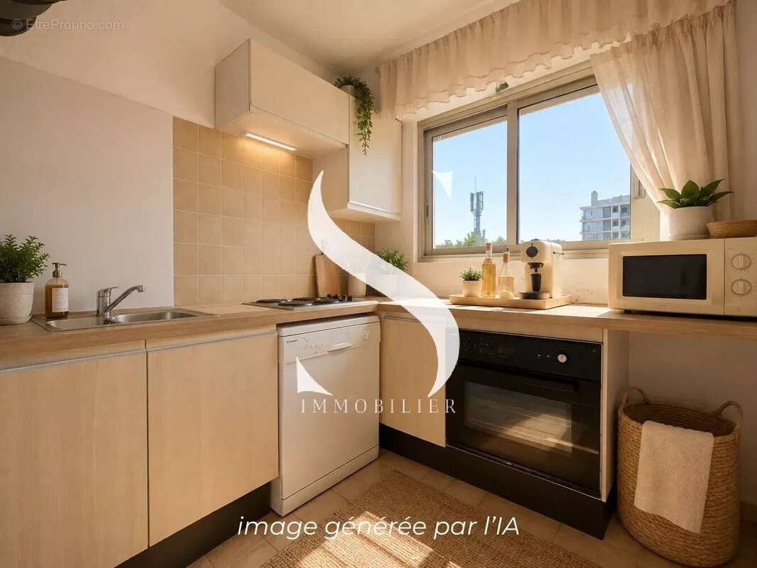 Studio de 27 m² à vendre – Centre de Golfe-Juan, à deux pas des plages - photo 4