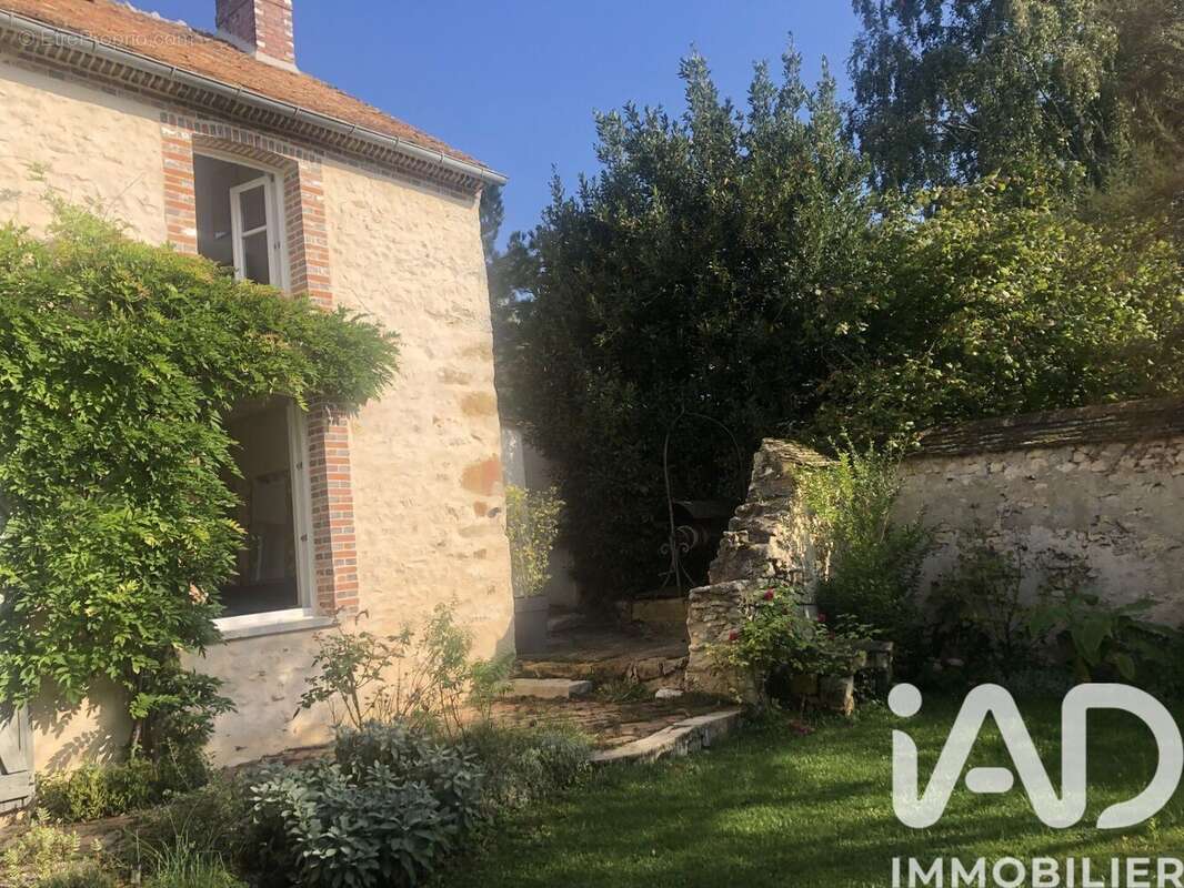Maison 92 m² à Thenisy  - photo 4