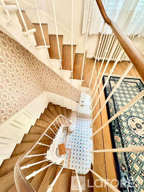 Maison à FONTAINEBLEAU