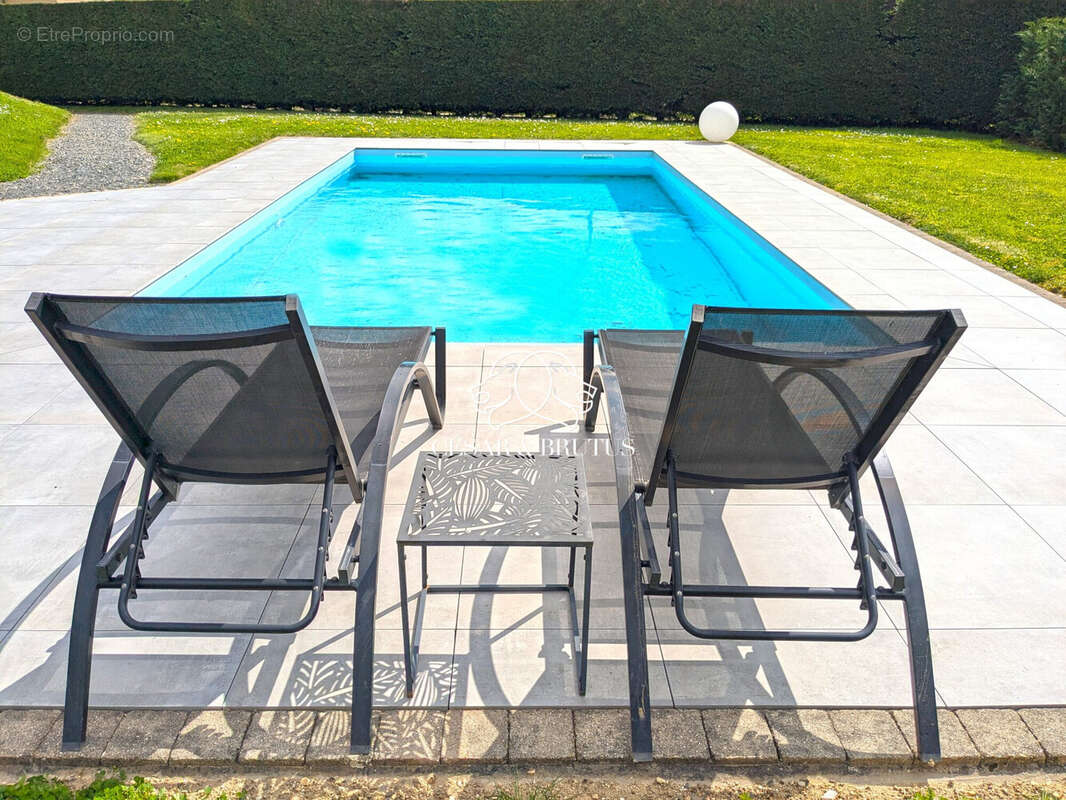 Maison à CHAZAY-D&#039;AZERGUES