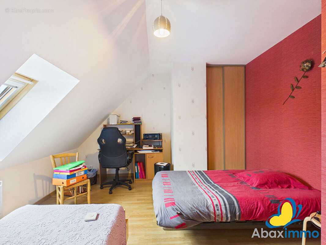 Maison avec possibilité de vie en rez de chaussée à vendre 61200 Argentan. - photo 9
