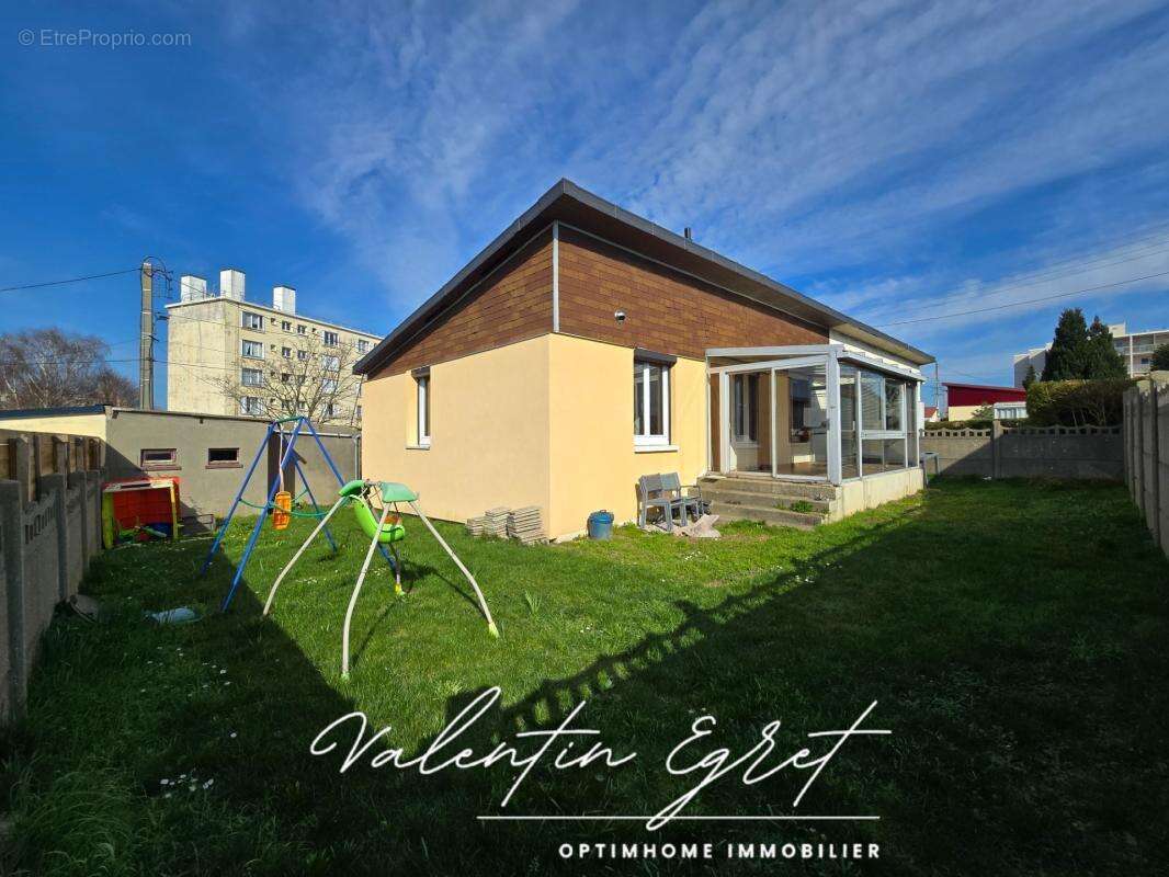 Aplemont / Sainte-Cécile : Maison 4 pièces avec jardin, véranda et garage - photo 2