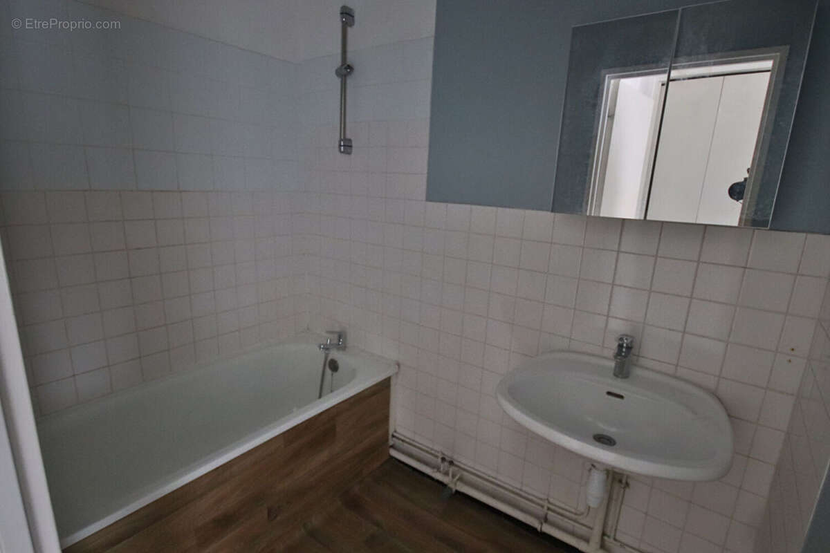 Appartement à MOULINS