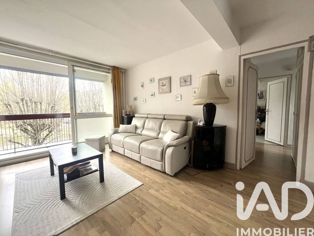 Photo 1 - Appartement à SAINT-DENIS