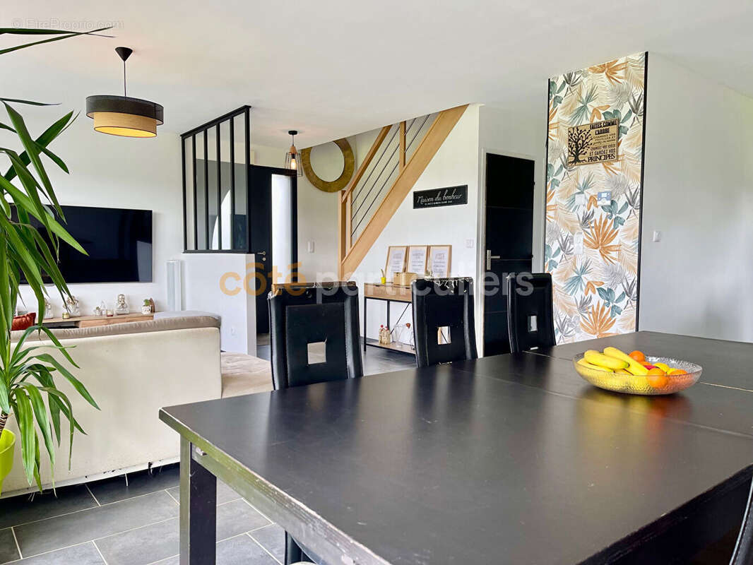 Maison à LE MOLAY-LITTRY