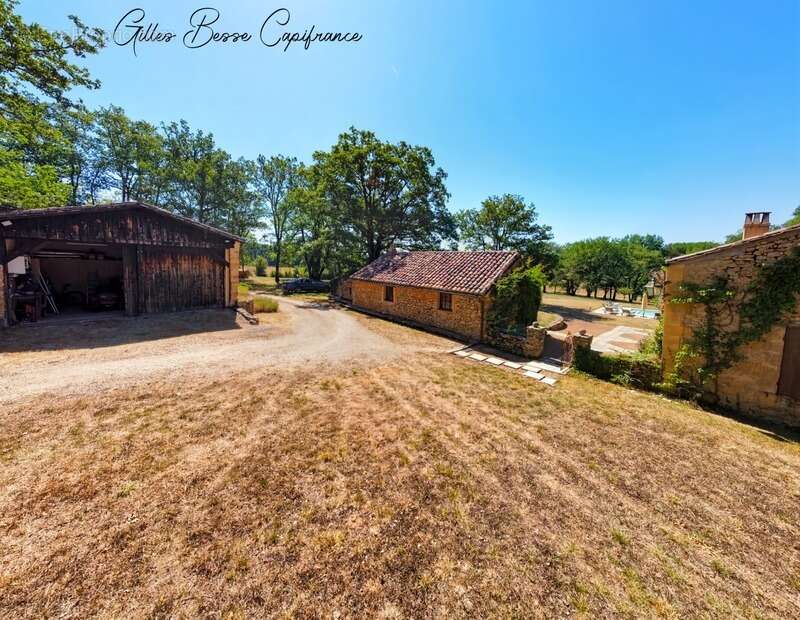 Maison à MAUZAC-ET-GRAND-CASTANG