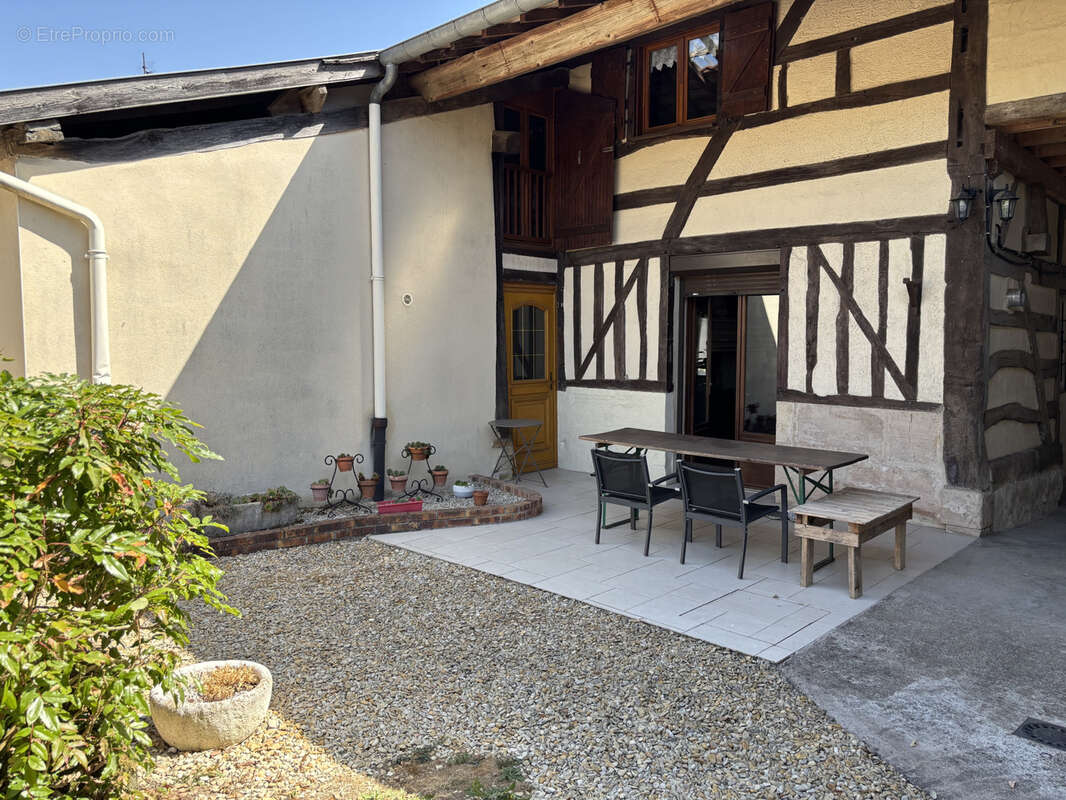 Maison de village 159m2 avec terrain - photo 2