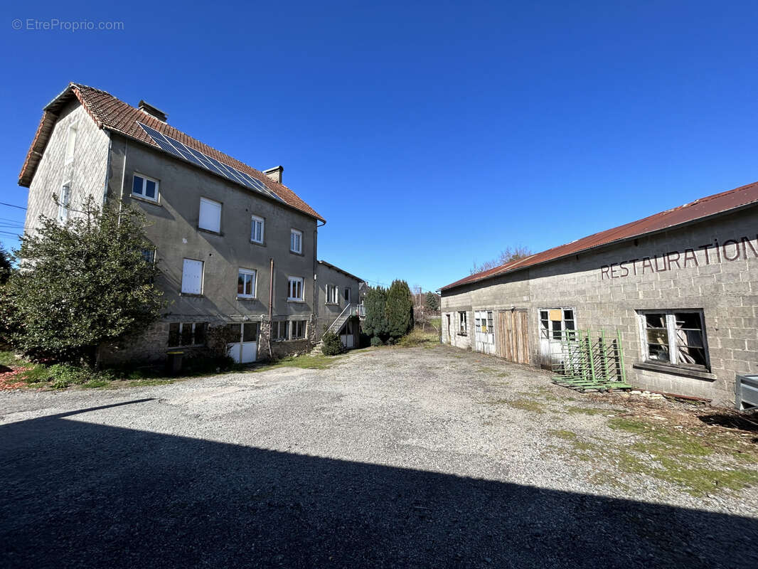 Appartement à MONTAIGNAC-SAINT-HIPPOLYTE
