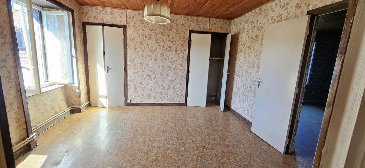 Maison à SAINT-MAURICE-DE-LIGNON