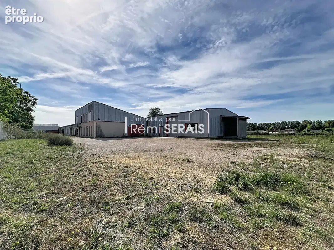 EXCLUSIVITÉ RÉMI SERAIS - Un ensemble professionnel idéalement situé à TRUN - photo 12