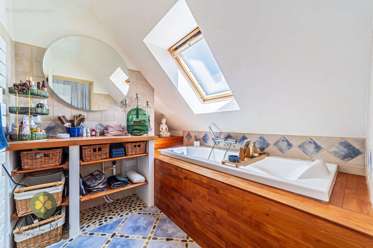 Maison individuelle 'coup de coeur' avec piscine en centre village - photo 23