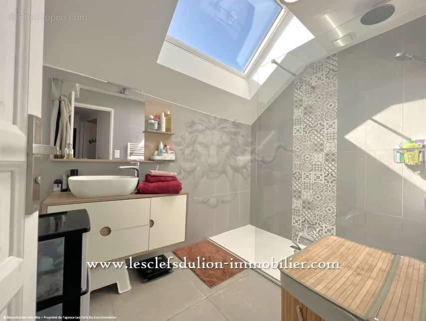 Maison à LORREZ-LE-BOCAGE-PREAUX