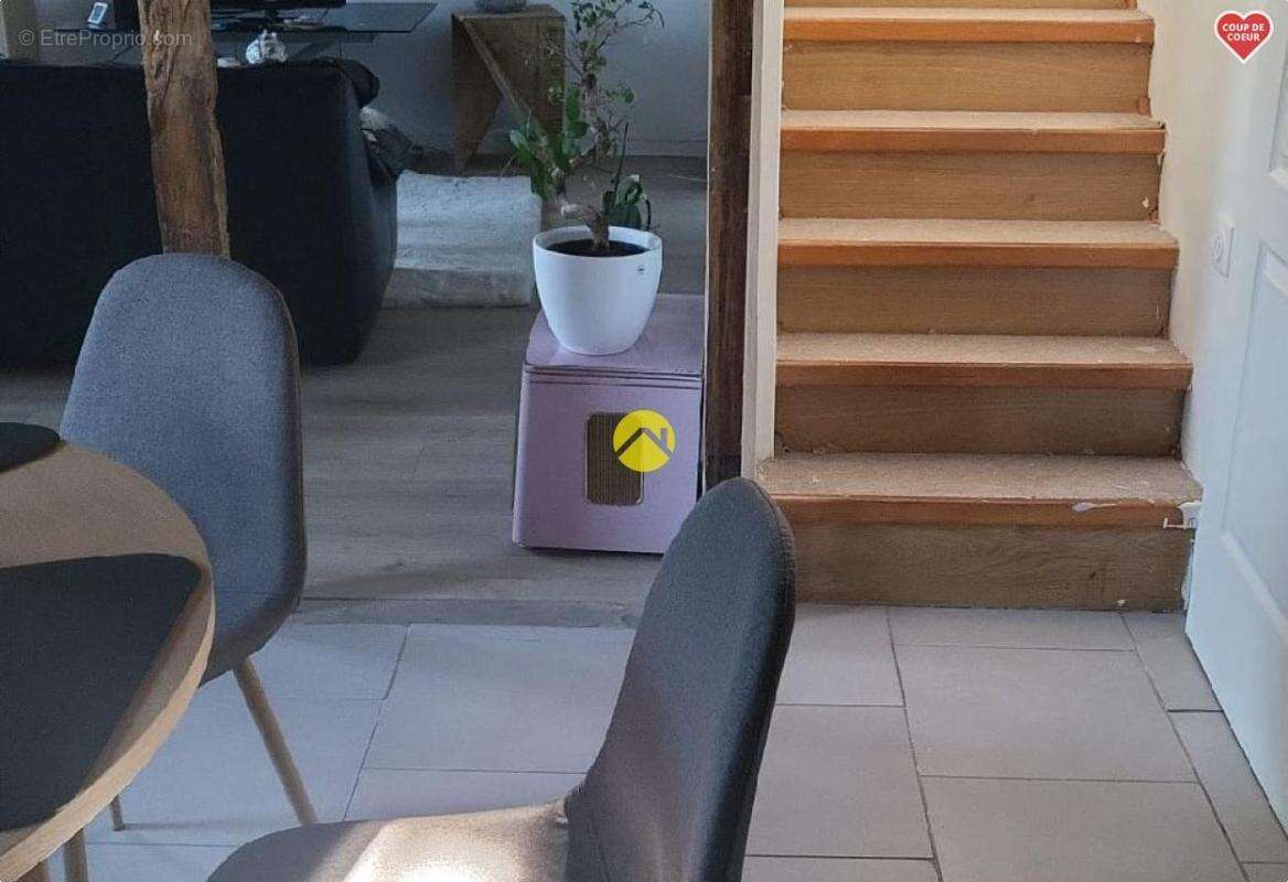 Maison à VAILLY-SUR-SAULDRE