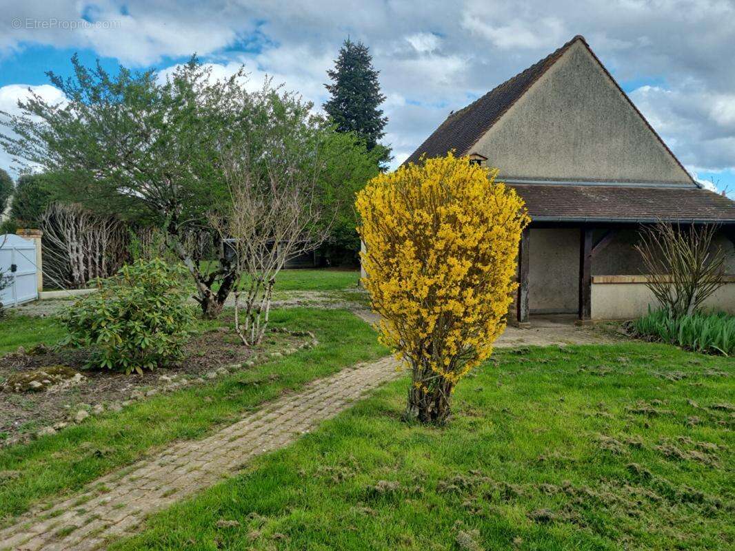 Maison à BONNEE