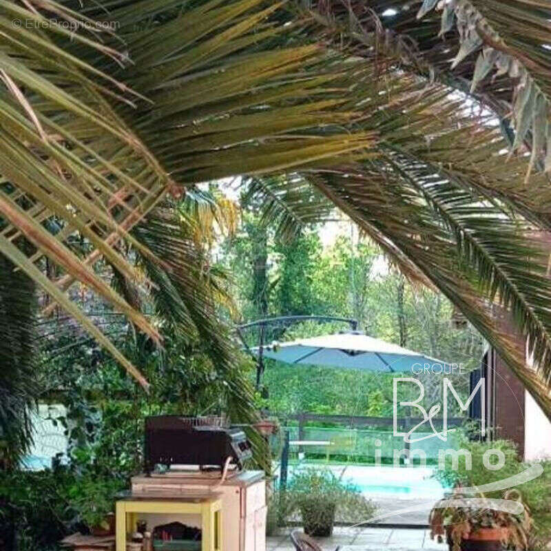 Maison à SAUBRIGUES