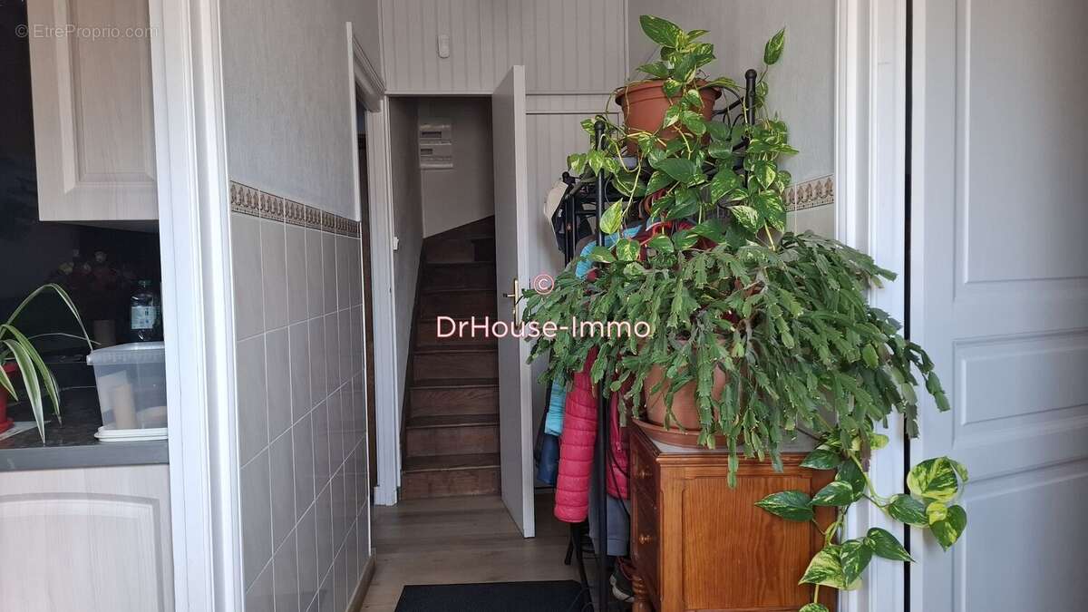 Maison 101 m² à Garat  - photo 9