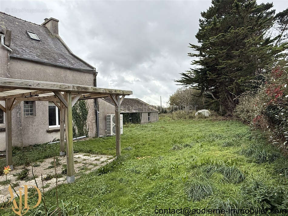 Maison à BEUZEC-CAP-SIZUN