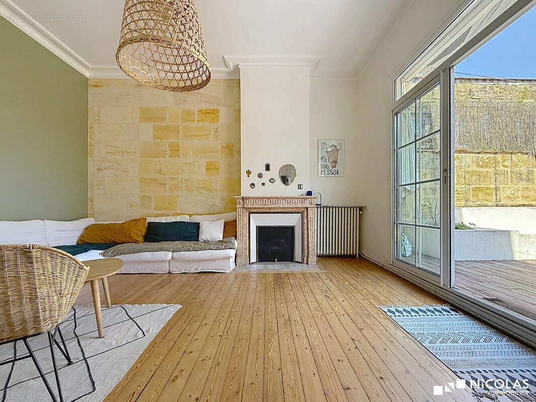 Appartement à BORDEAUX