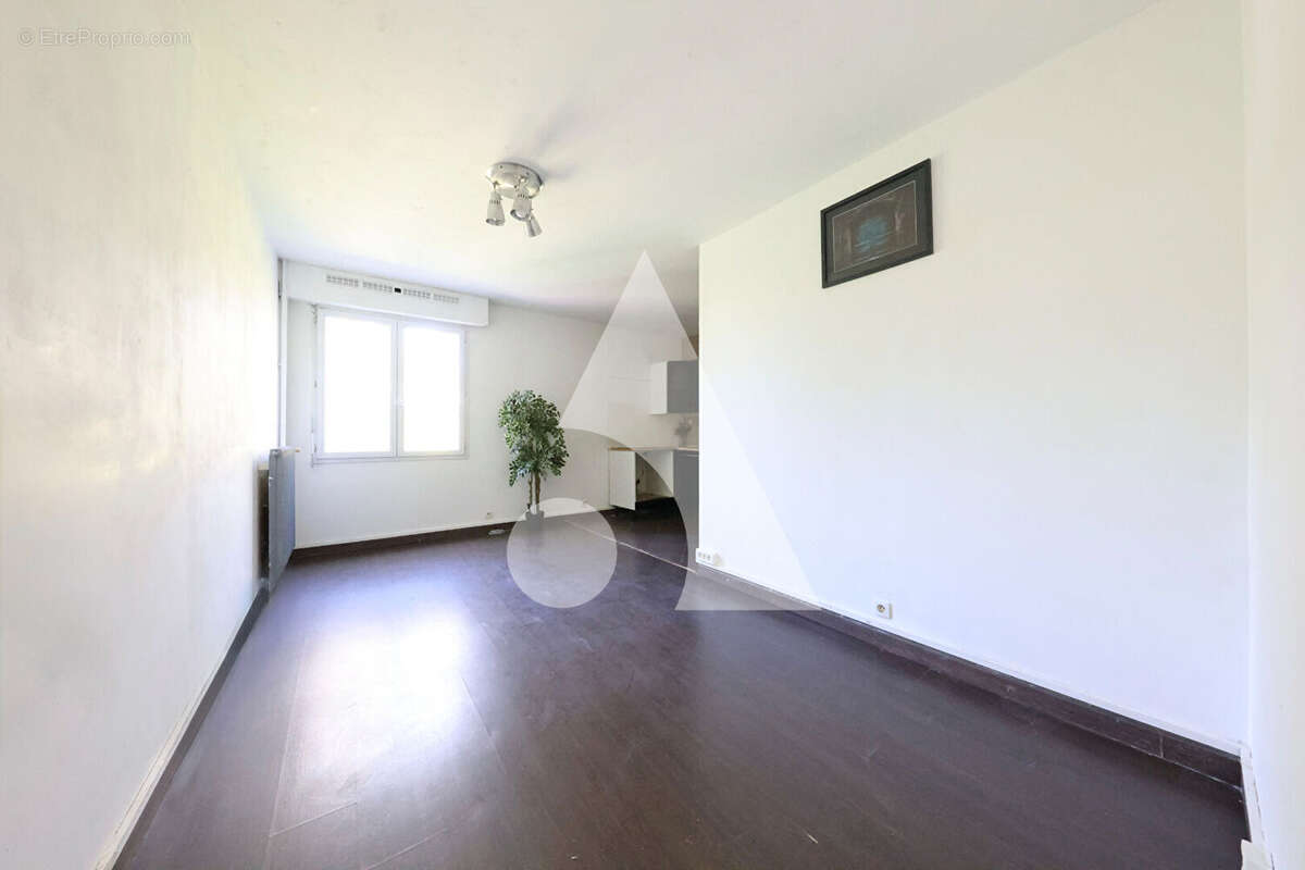 Appartement à CORBEIL-ESSONNES