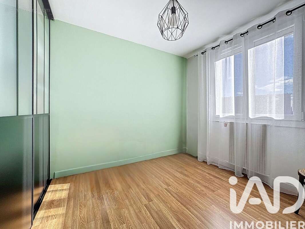 Photo 9 - Appartement à ROMANS-SUR-ISERE