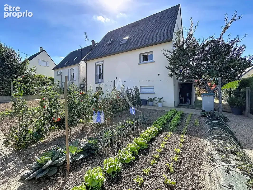 Maison Chateau Gontier Sur Mayenne, 3 chambres, garage, jardin - photo 3