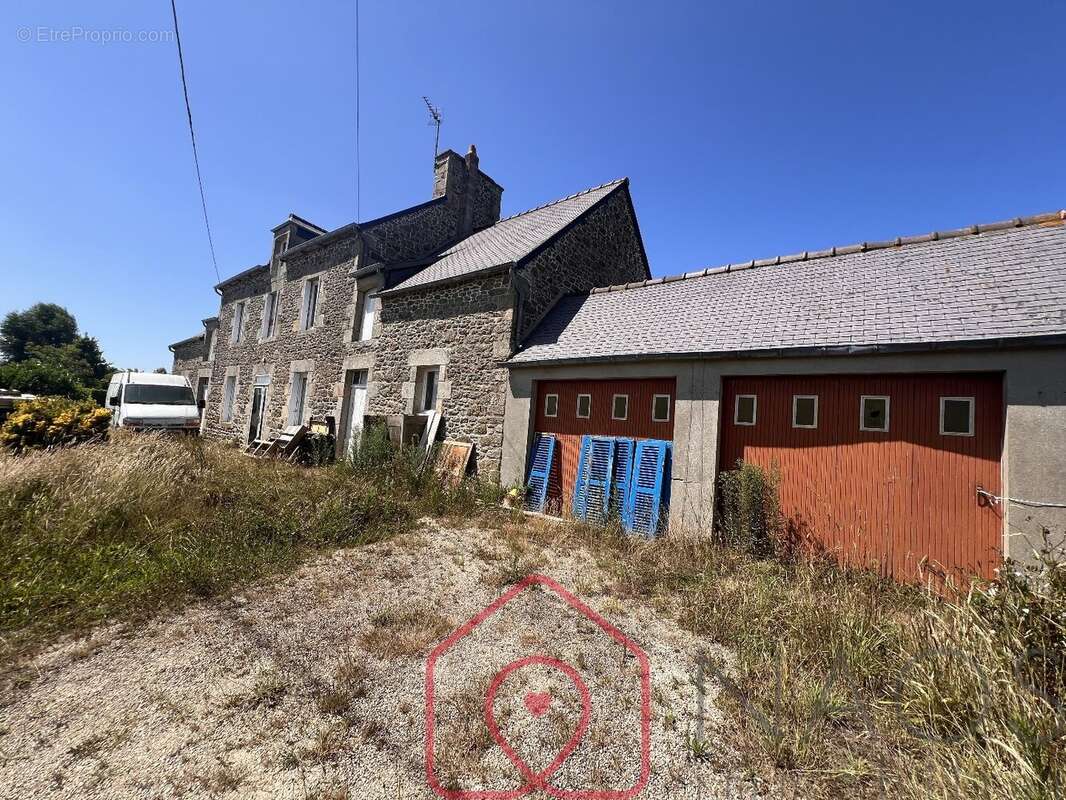 Maison à SAINT-LORMEL