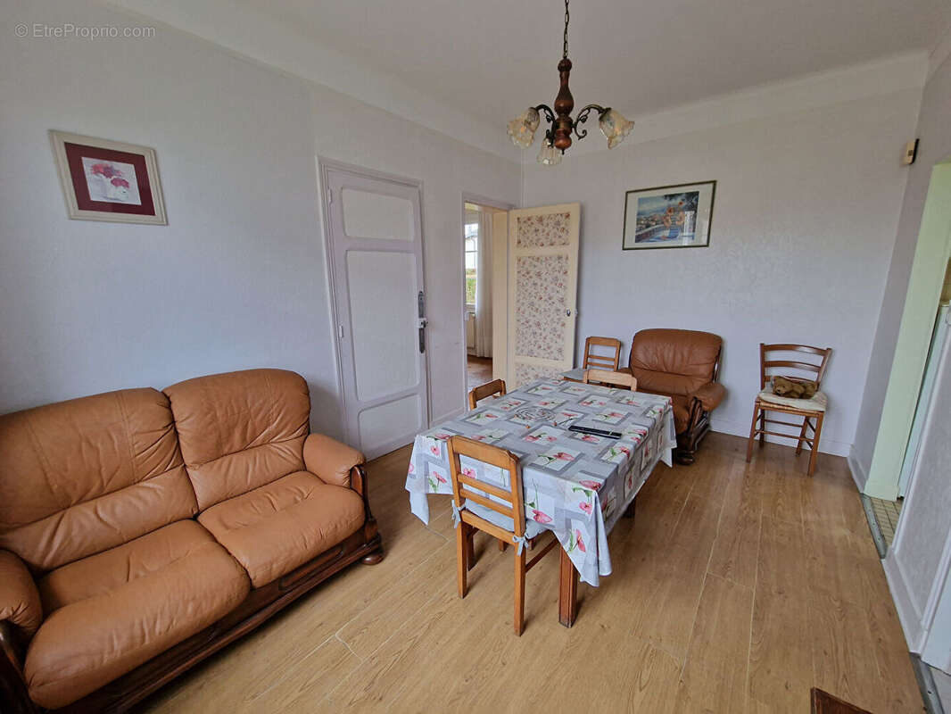 Maison à CHATELLERAULT