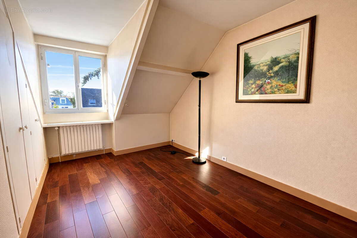 Maison à NEUILLY-PLAISANCE