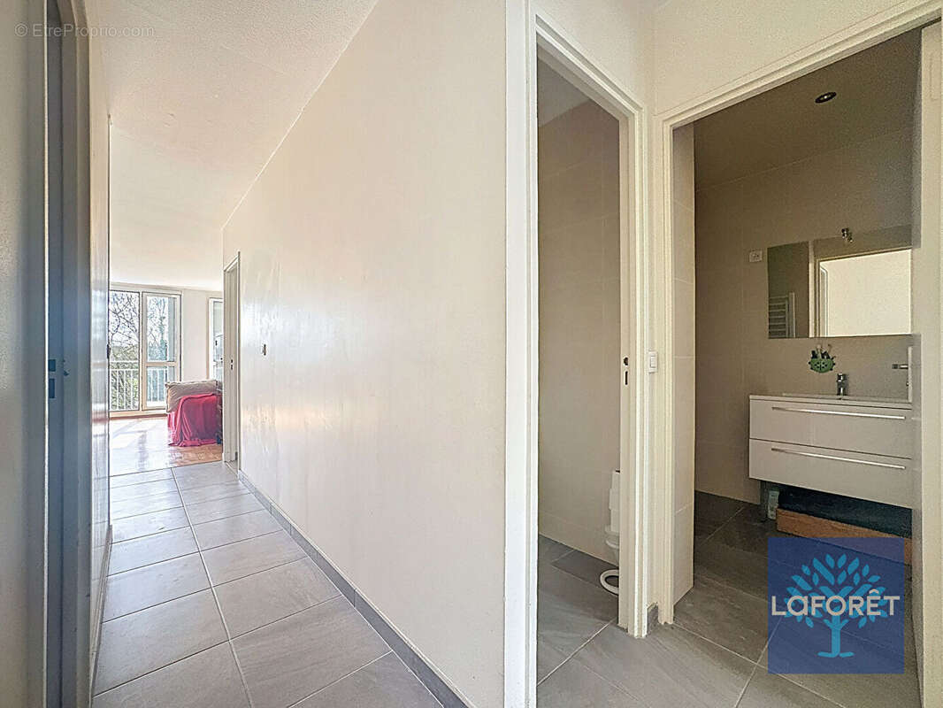 Appartement à CHILLY-MAZARIN