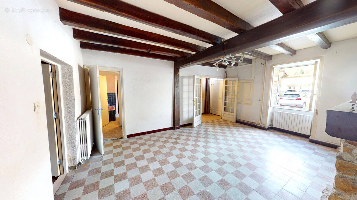 Maison à LE BOIS-D&#039;OINGT