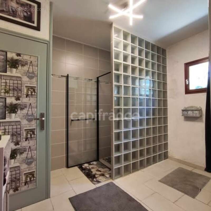 Investissement malin : habitation 117m², stockage et forte rentabilité - photo 9