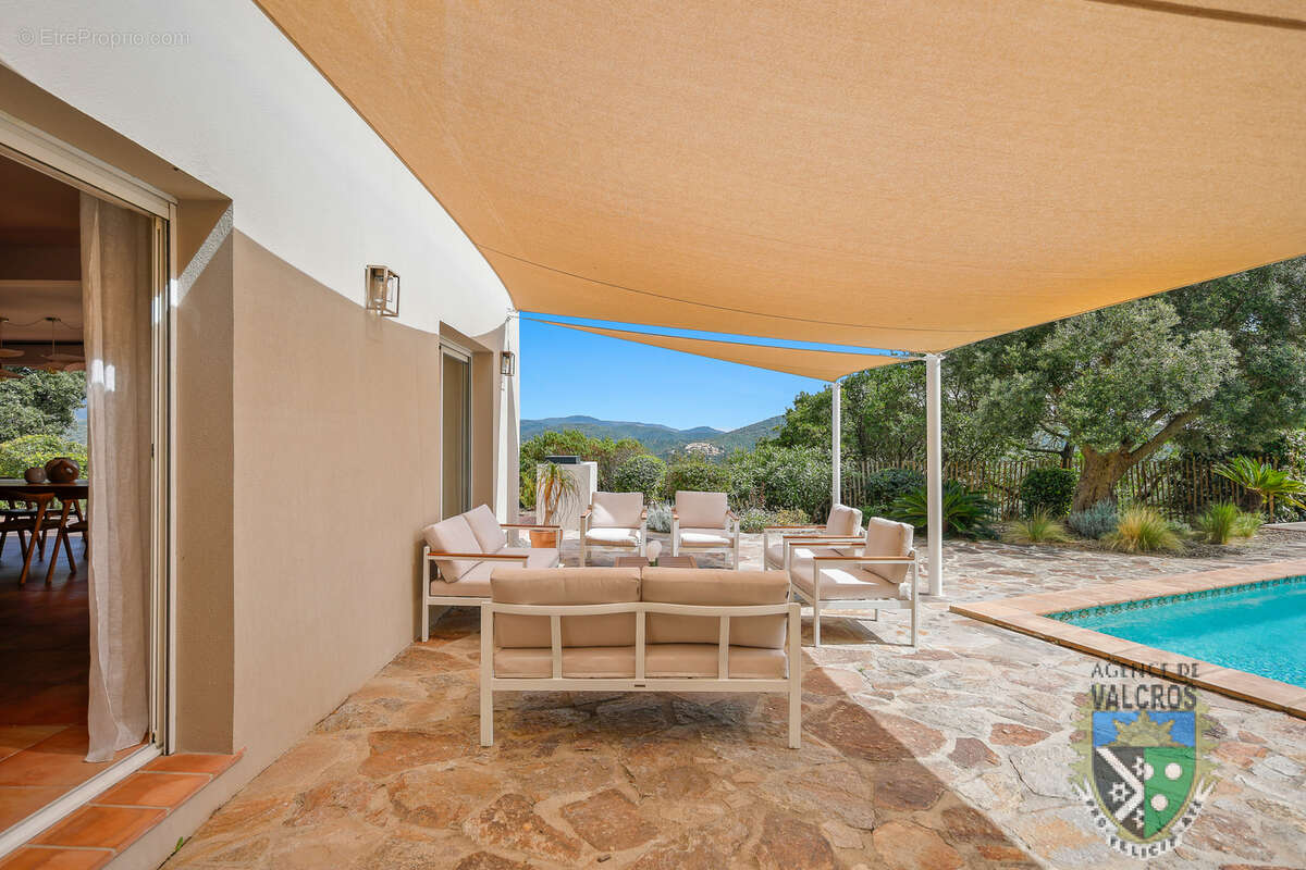 Maison à LA LONDE-LES-MAURES