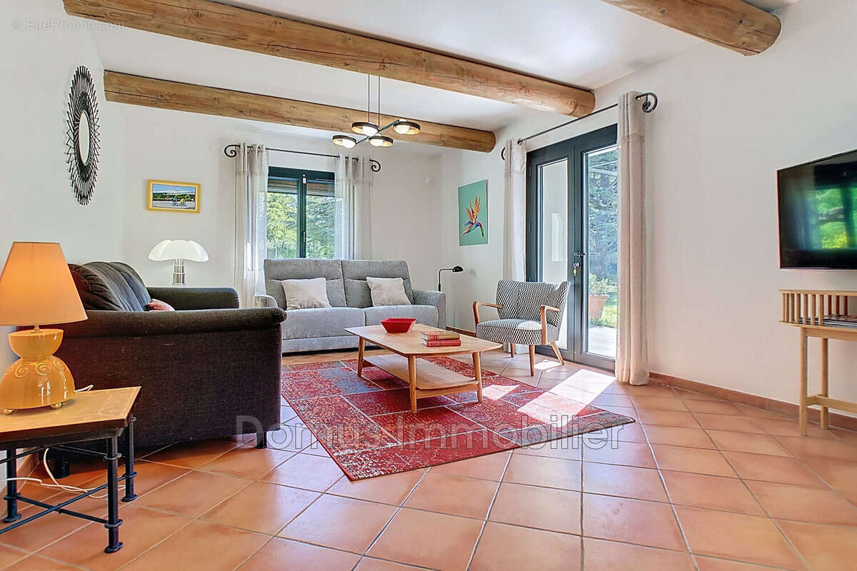 Maison à MORIERES-LES-AVIGNON