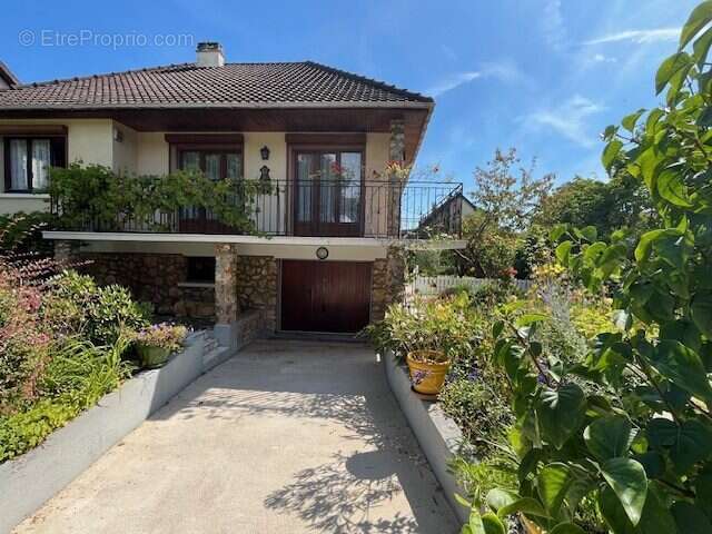 Maison à LE BLANC-MESNIL