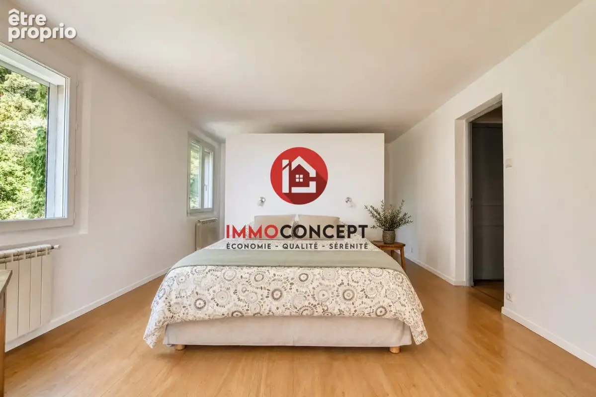 Chambre avec dressing et terrasse