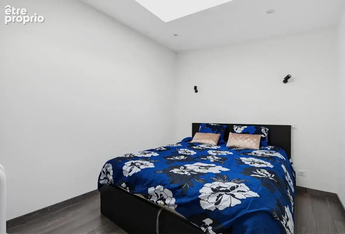 Maison de 5 pièces de 145 m² à Cavignac - photo 9