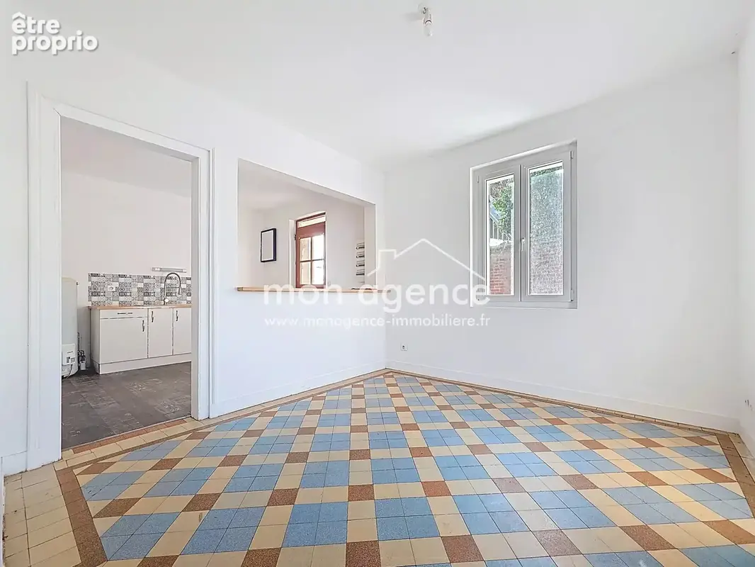 Une maison familiale en plein centre-bourg - photo 3