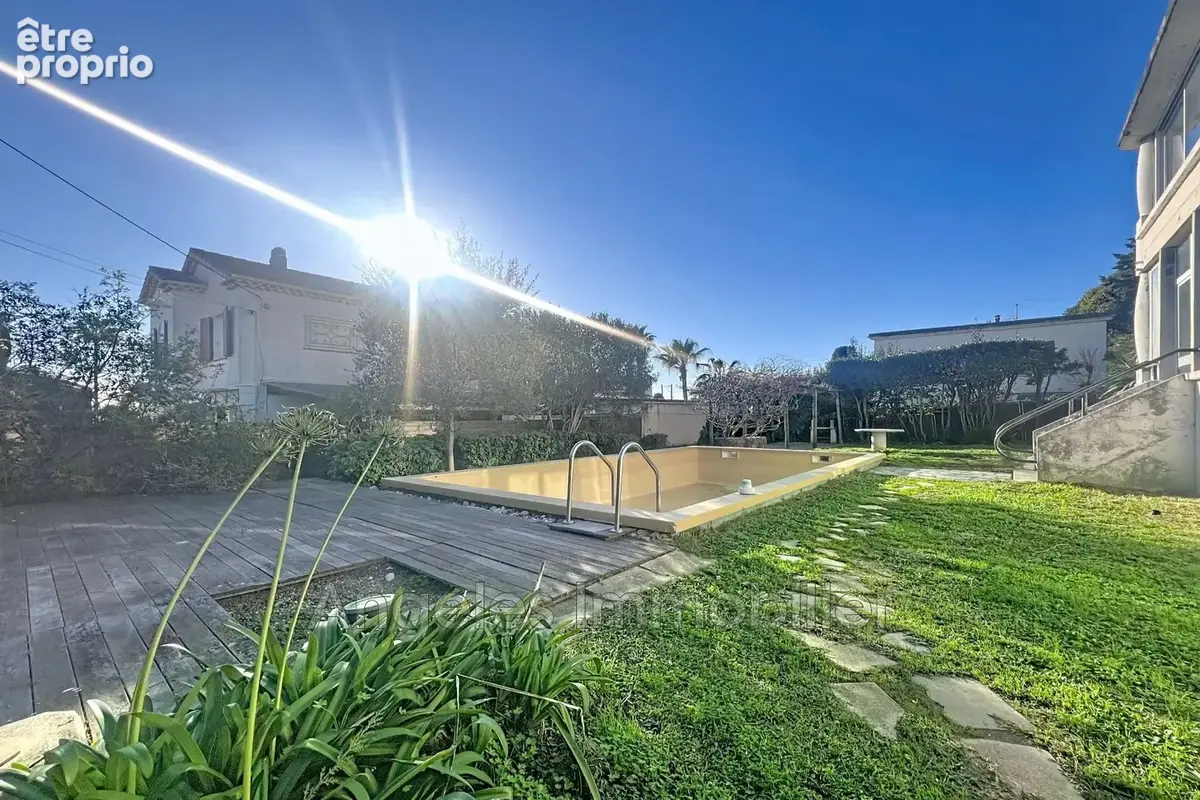 Maison 8 pièces 190 m² à vendre à Antibes (06160) - photo 4