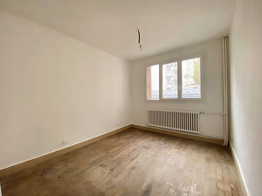 Appartement à PARIS-20E
