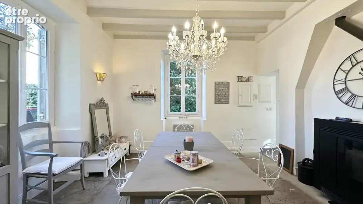 Maison de maître à vendre proche de Saint-Martin-de-Seignanx  Propriété de caractère avec piscine et dépendance - photo 9