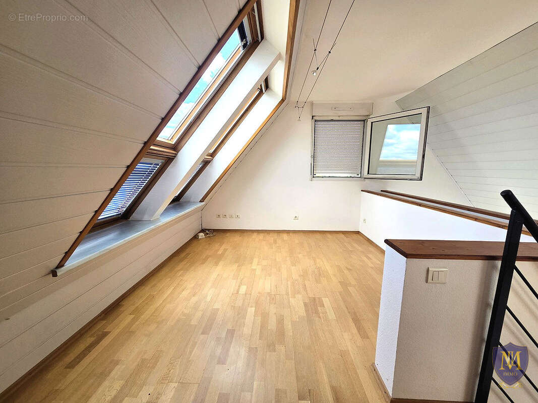 Blotzheim avec vue dégagée grand 2/3 pièces en duplex de 74 m2 avec balcon - photo 9